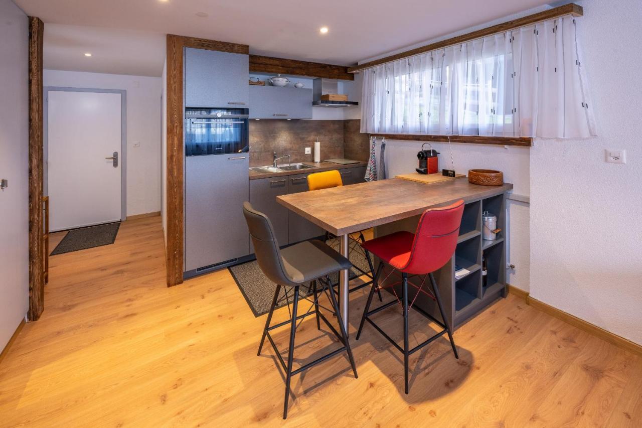 Studio Roseline - Smart & Modern Grachen Luaran gambar